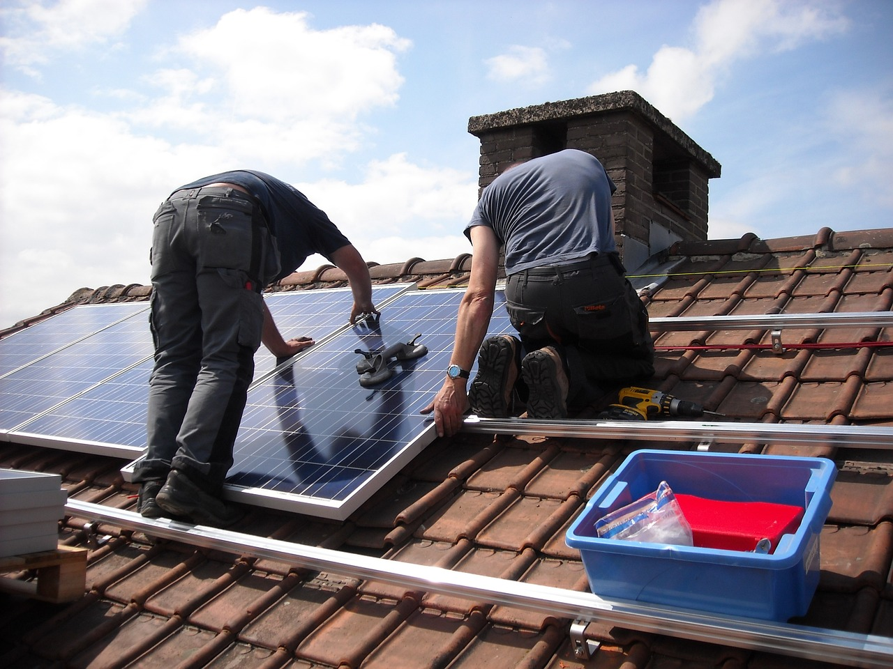 أنظمة تخزين البطاريات الشمسية السكنية